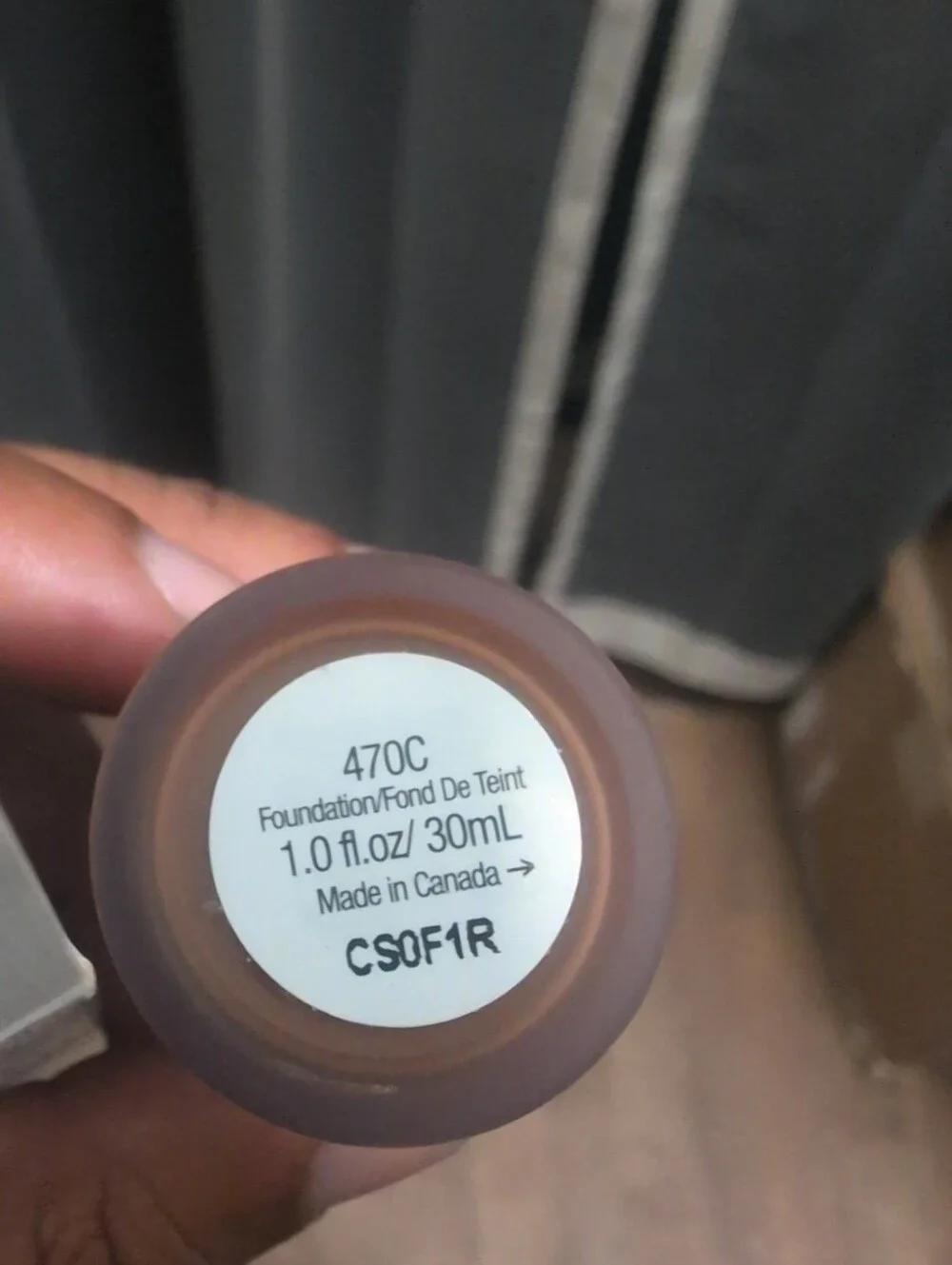 Rare Beauty Liquid Touch Weightless Foundation — 470C 30 mL